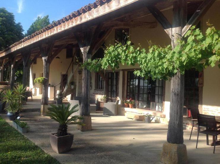ホテル Domaine Des Granges Neuves Confrançon エクステリア 写真
